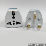 Single Plug UK Adapter 3 Pin to Universal Outlet Converter (Travel Adapter) - image 5