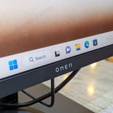 HP OMEN 27 inch QHD 240Hz IPS gaming monitor - image 3