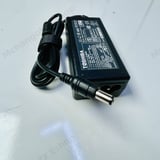 Toshiba Big Pin Laptop Power Adapter - image 4