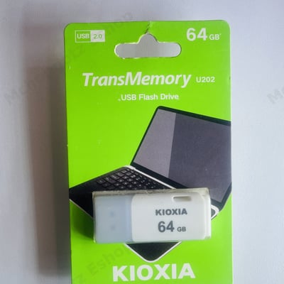 64 GB KIOXIA USB 2.0 Flash Drive
