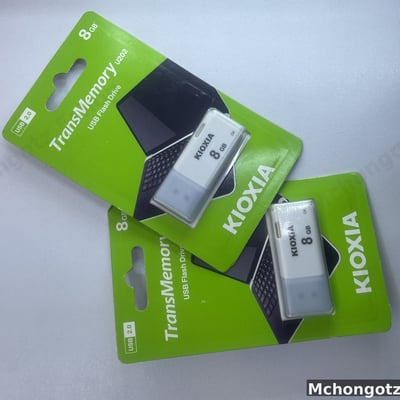 KIOXIA USB 2.0 Flash Drive 8GB