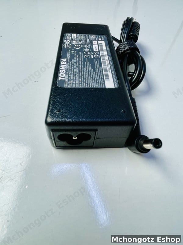 Toshiba Small Pin Laptop Power Adapter