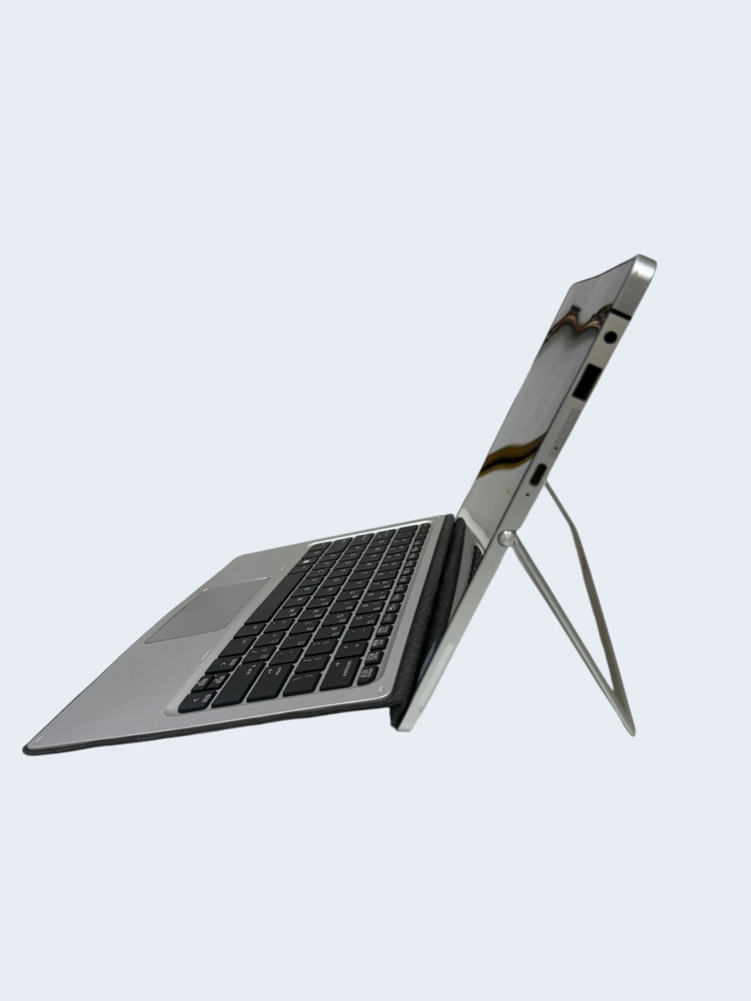 HP Pro x2 612 G2 Core i5 7th Gen | 8GB RAM | 256GB SSD | 12" Touch Laptop Price in Tanzania