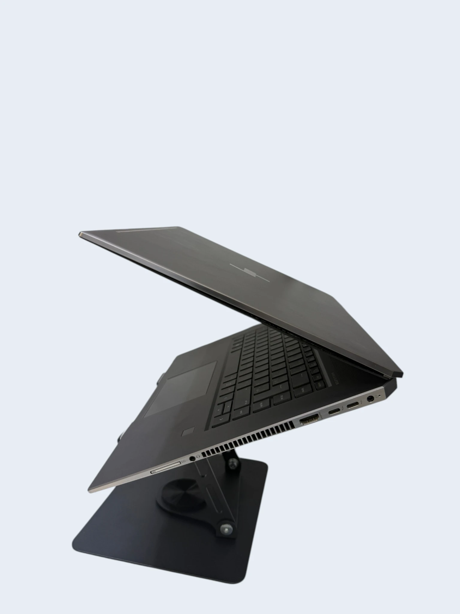 HP ZBook Studio G5 Xeon | 16GB RAM | 512GB SSD | 4GB NVIDIA GPU | 15.6" Laptop Price in Tanzania