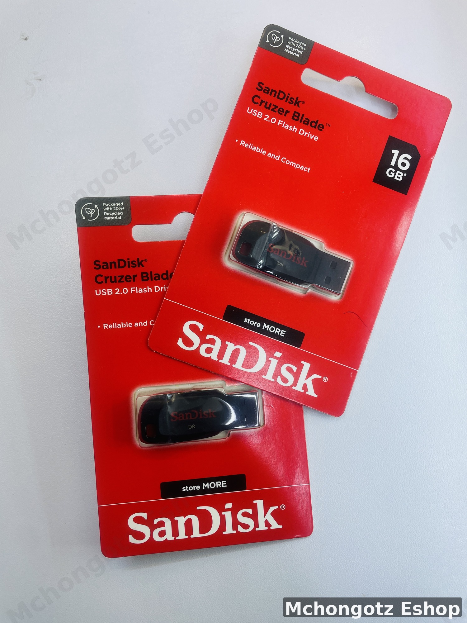 16GB SanDisk USB 2.0 Flash Drive