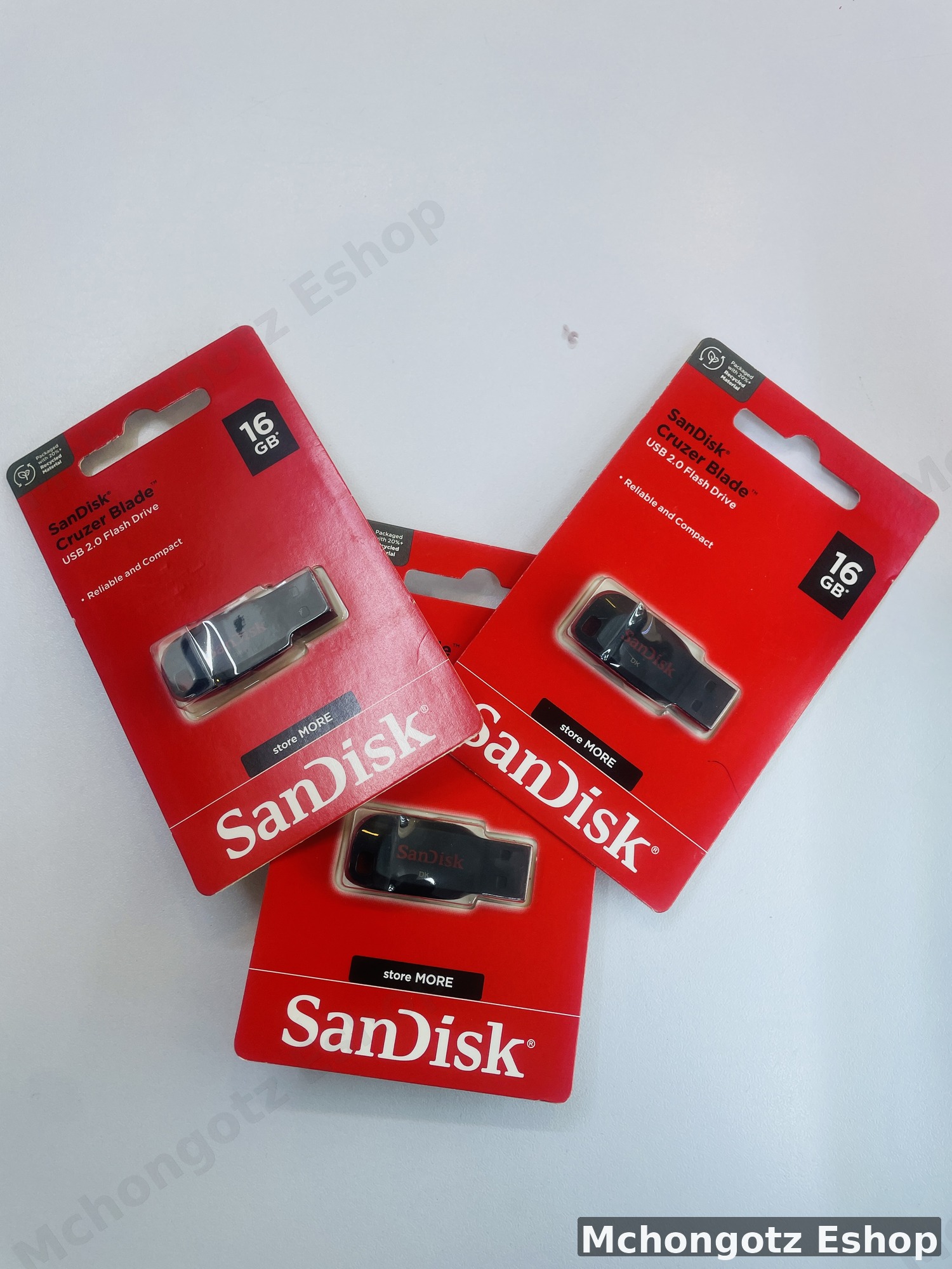 16GB SanDisk USB 2.0 Flash Drive