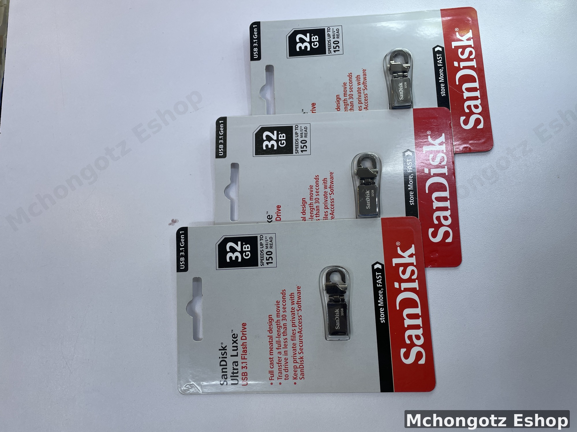 32GB SanDisk Ultra Luxe USB 3.1 Flash Drive