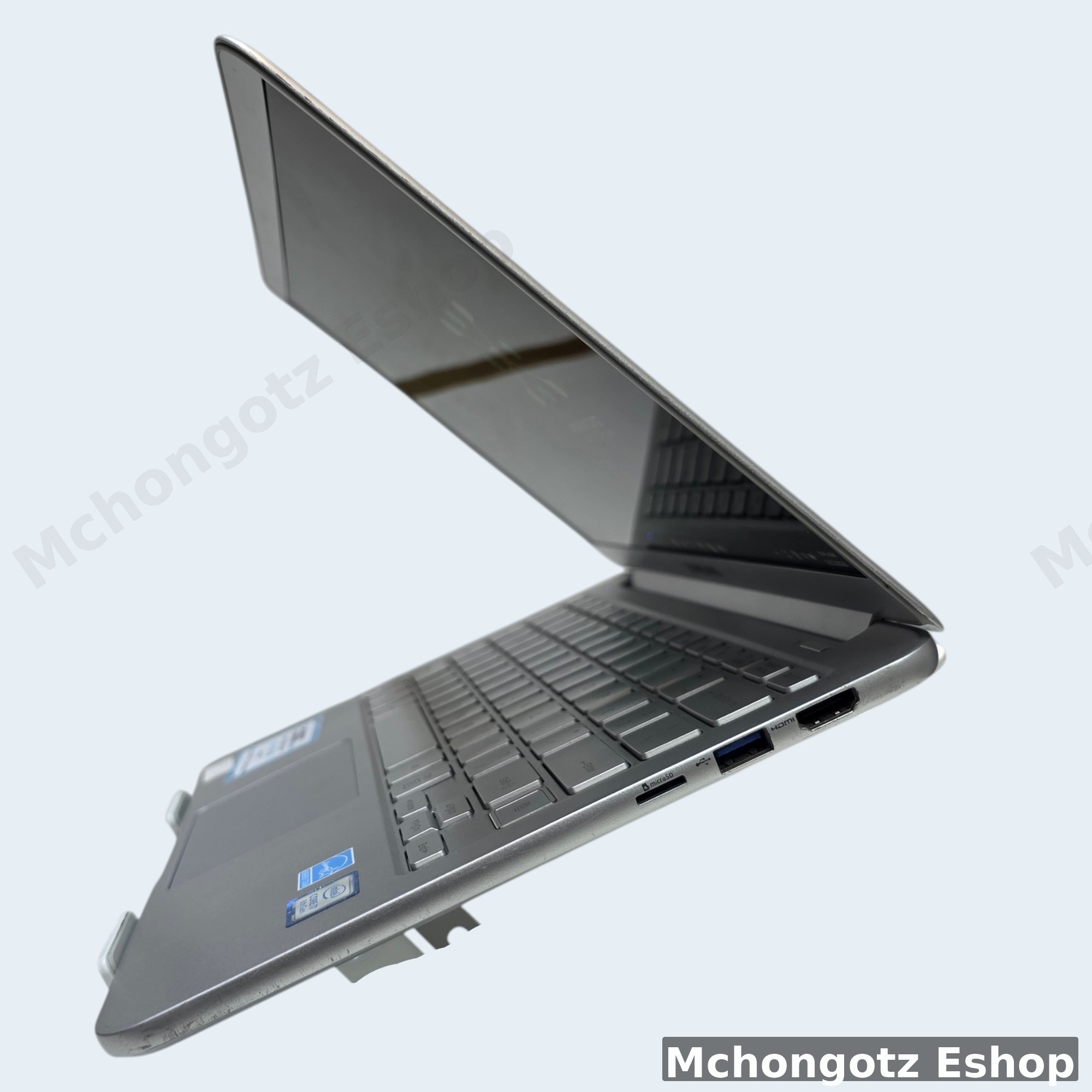 Samsung 900X3T Core i7 | 8GB RAM | 512GB SSD | 13.3" Laptop Price in Tanzania - image 4