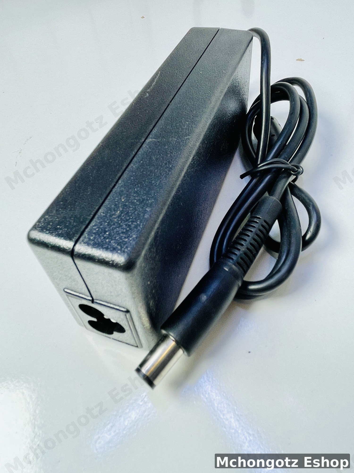 HP Big Pin Laptop Power Adapter - image 2