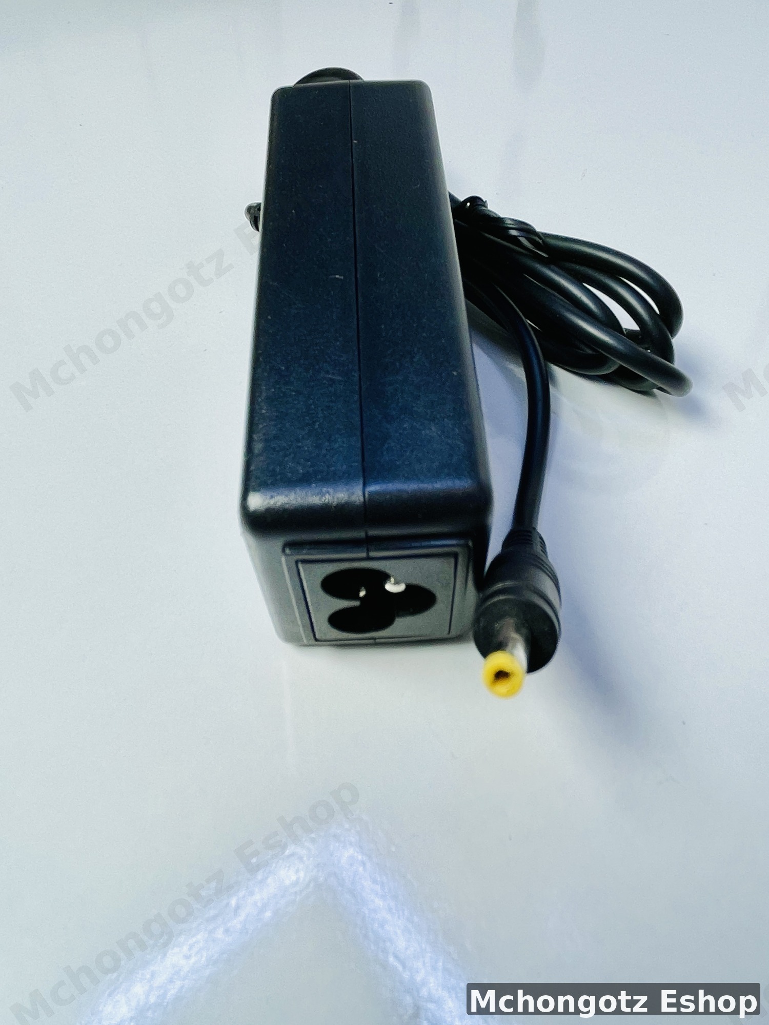 HP Special Pin Laptop Power Adapter - image 2