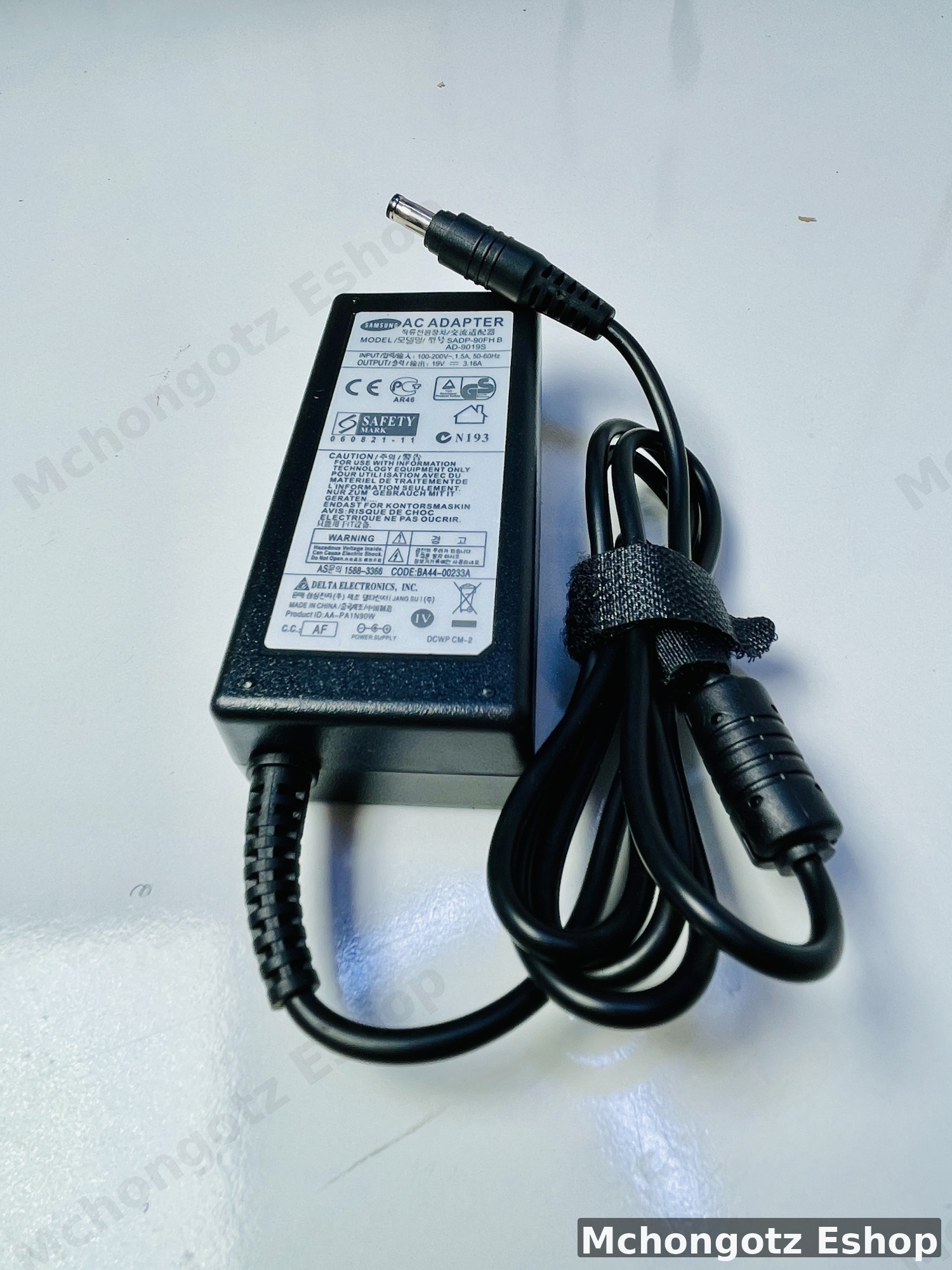 Toshiba Small Pin Laptop Power Adapter - image 2