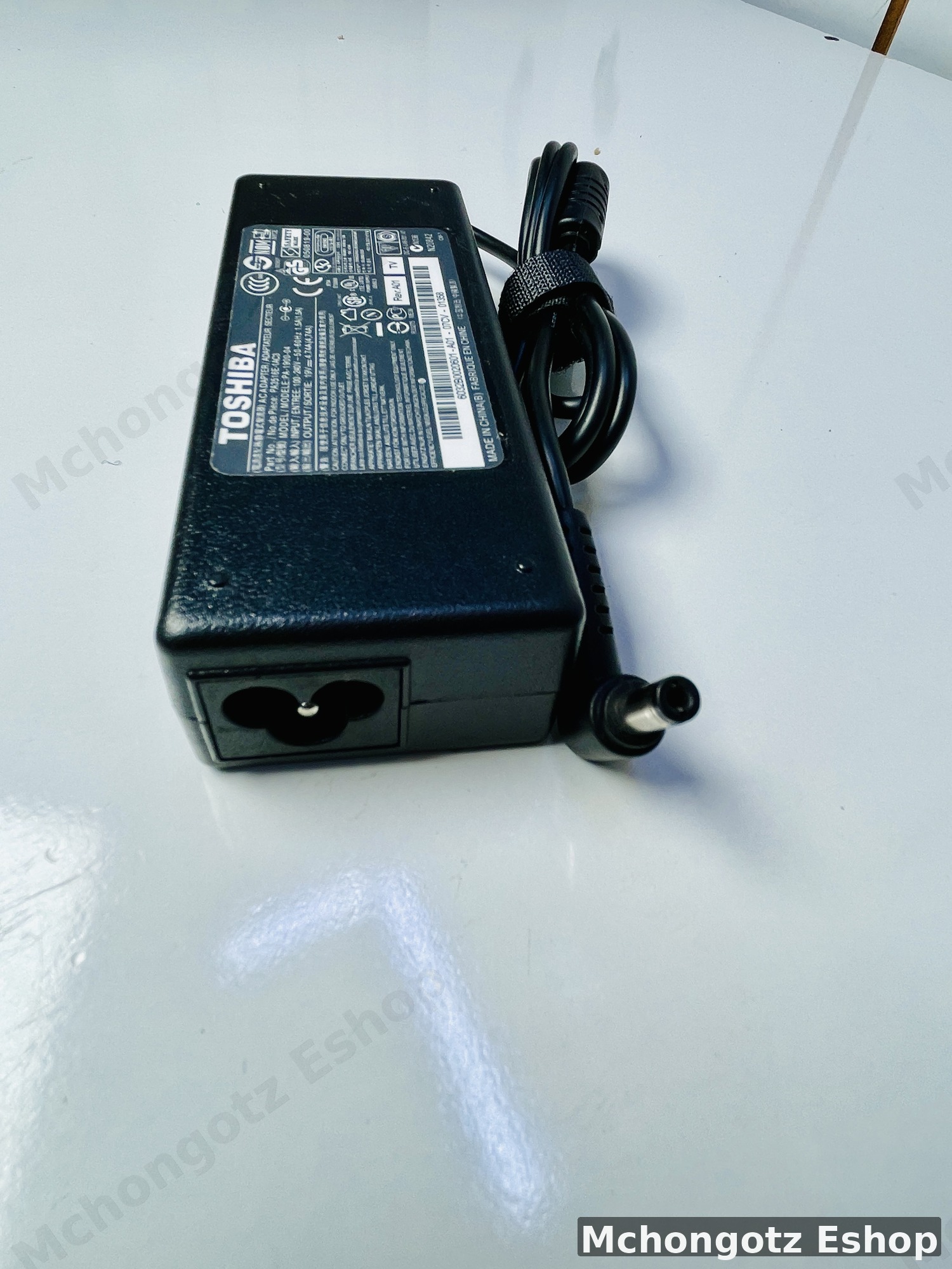 Toshiba Small Pin Laptop Power Adapter - image 5