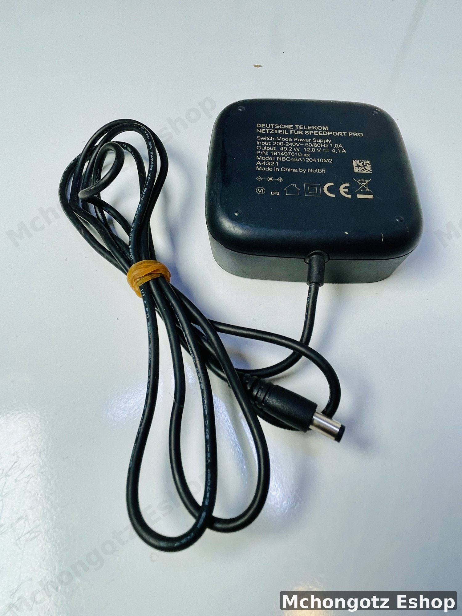 Universal Multi-Voltage Power Adapter (5V / 9V / 12V / 19V ) - image 3