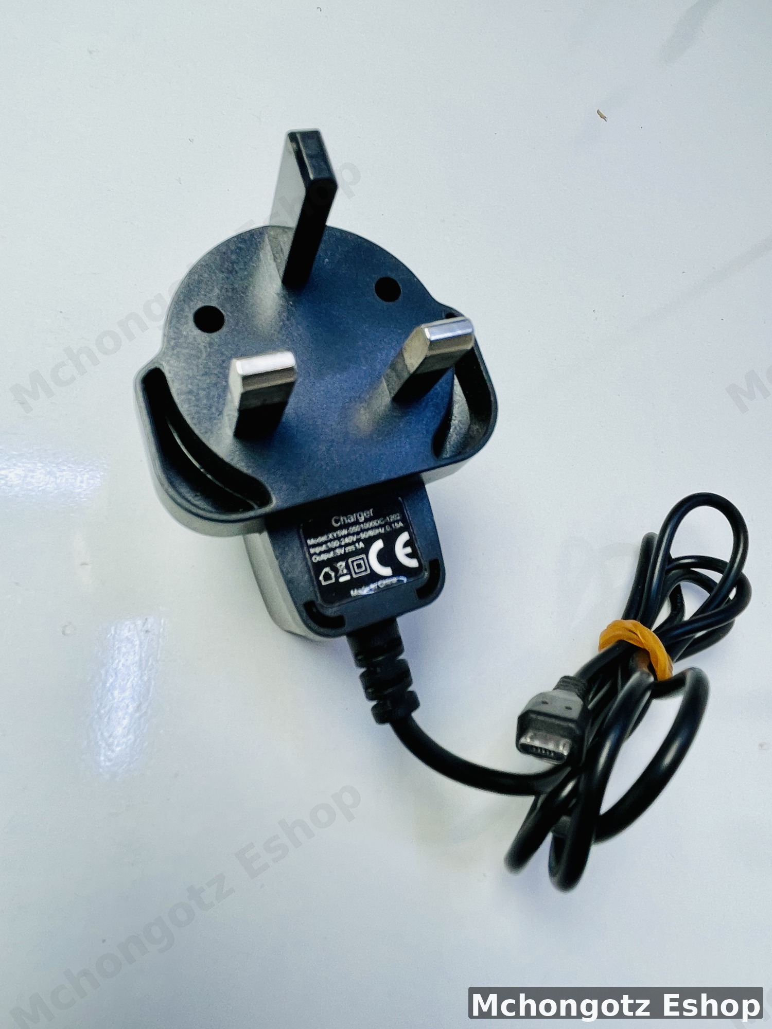 Universal Multi-Voltage Power Adapter (5V / 9V / 12V / 19V ) - image 9